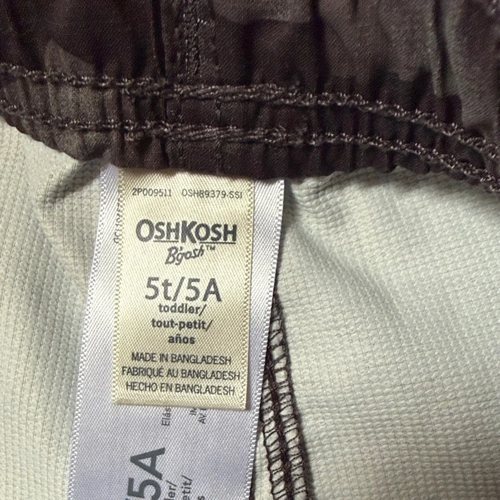 OshKosh B'gosh Boys Black & Gray Camo Palm-Print Shorts
